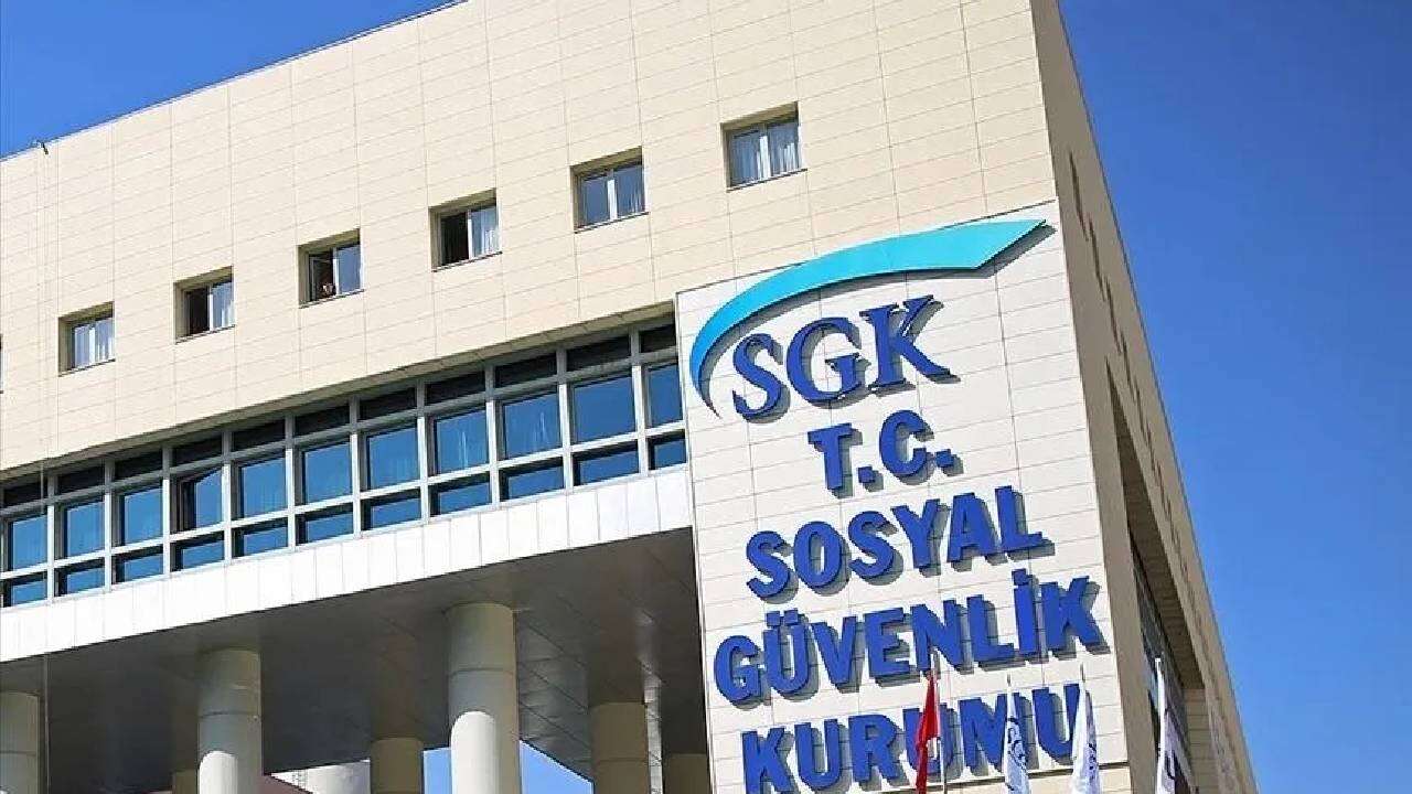 Emeklilik hayali kuranlara kötü haber: SGK uzmanı Özgür Erdursun'dan milyonları yakan BAĞ-KUR uyarısı! 2
